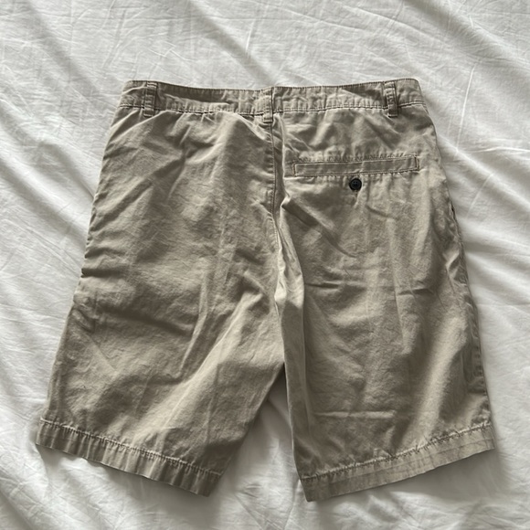 Shorts - Picture 2 of 3